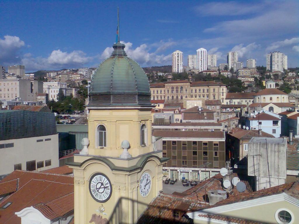 Room Sarah Rijeka Exterior foto